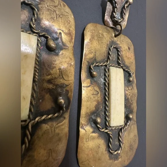 Vintage Brazilian earrings with real ivory detail - Picture 9 of 14